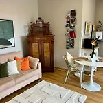 Apartment Do Padre Brogueira, Parceiros de Igreja e Alcorochel